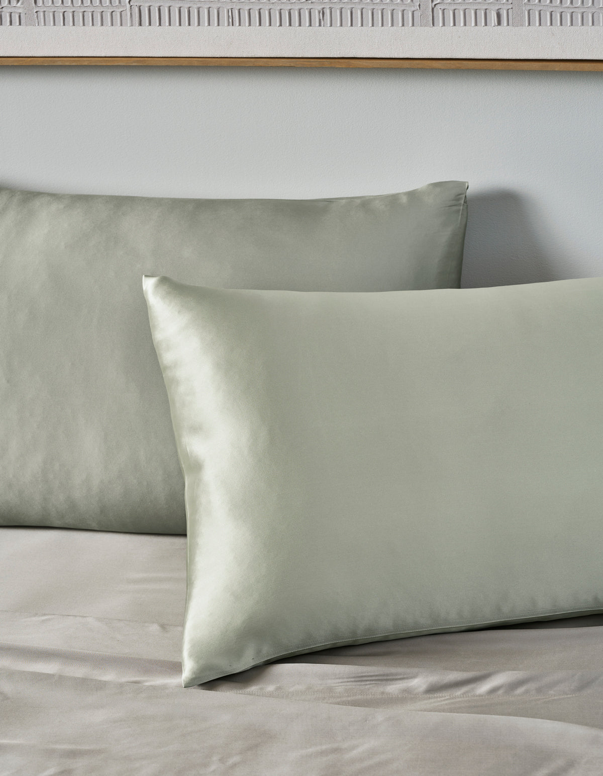 Silk Pillowcase Laurel lifestyle