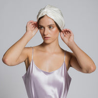 Silk Bonnet Pearl White adjust