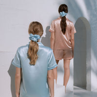 Silk Scrunchie Sky Blue detail